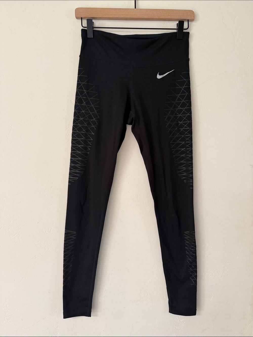 Nike Black Women’s ' Leggings with subtle design XS